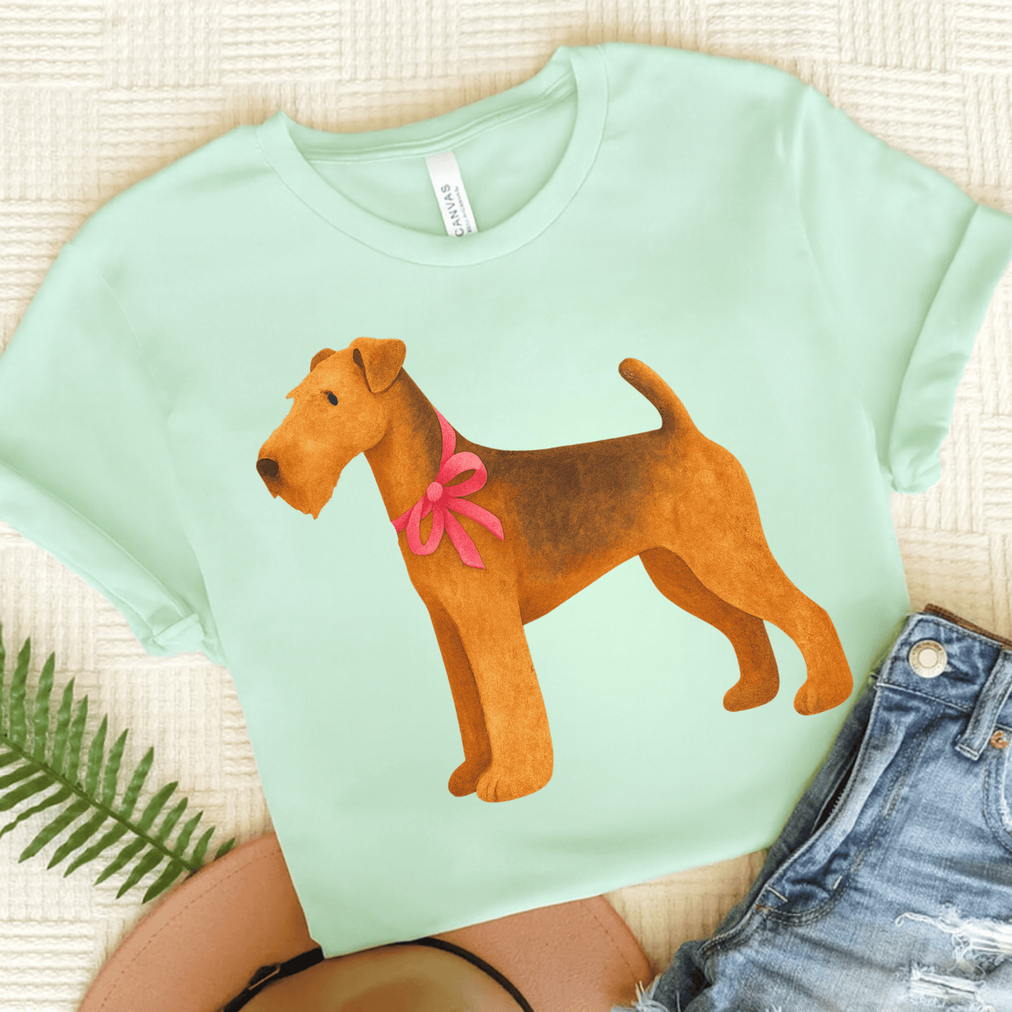 Airedale Terrier Ribbon Tshirt Heather Mint