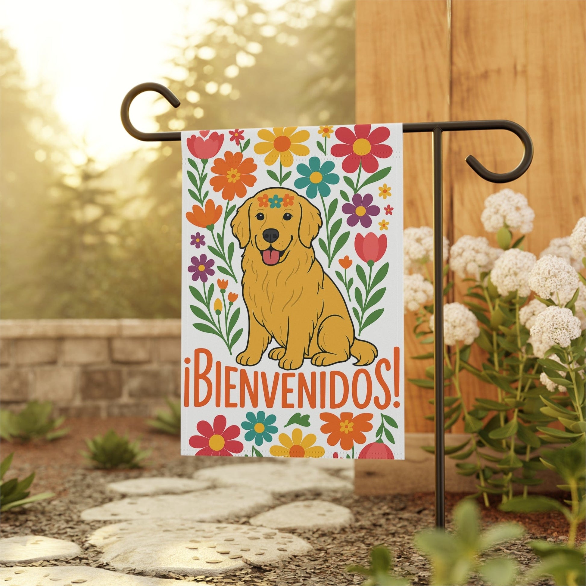Golden Retriever Bienvenidos Garden Flag