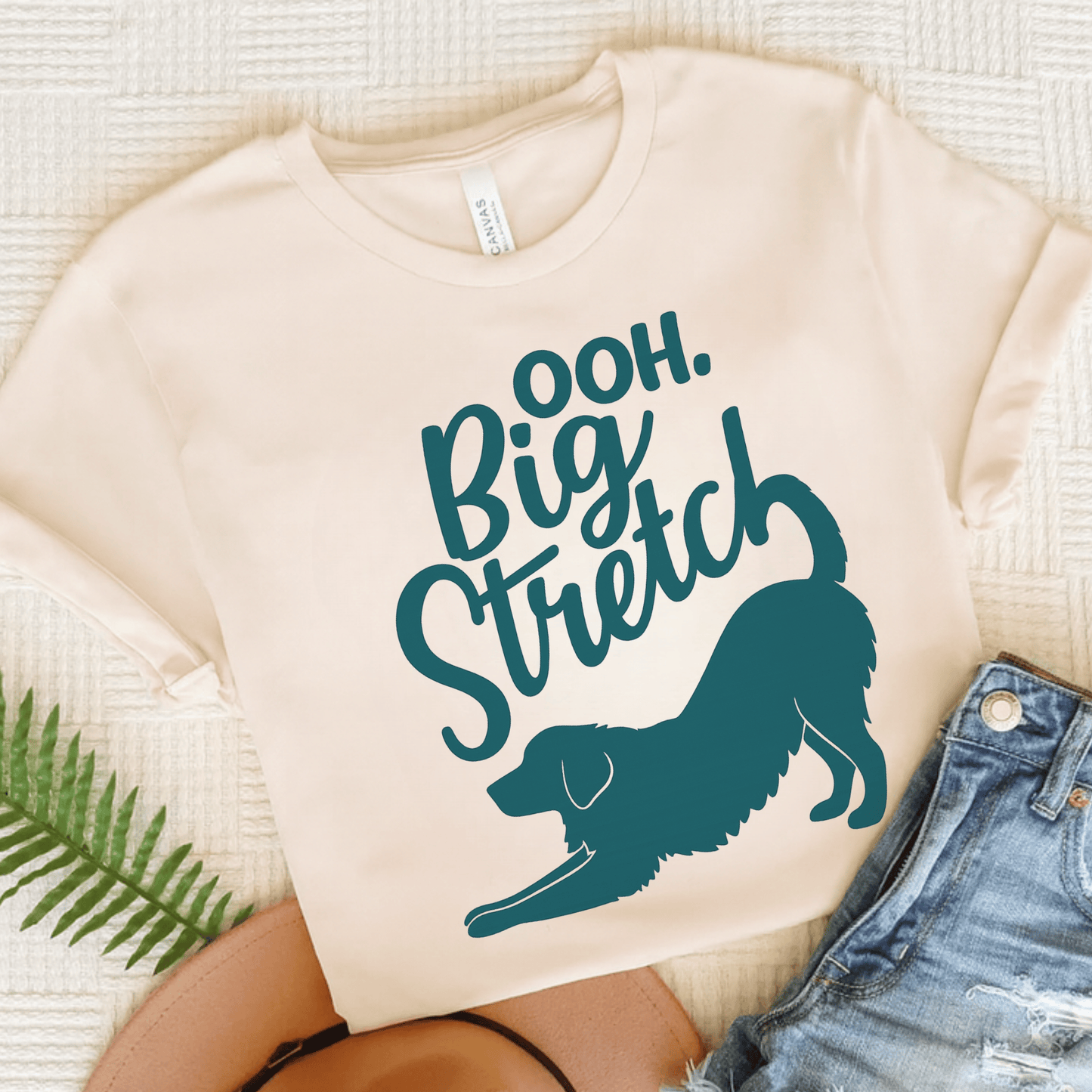 Golden Retriever Big Stretch Unisex TShirt Natural