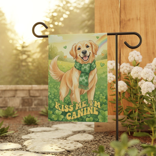 Golden Retriever Kiss Me Canine Garden Yard Flag