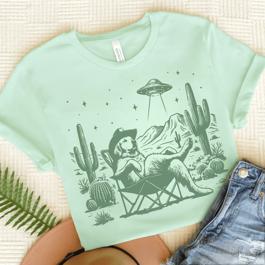 Golden Retriever Western UFO Unisex Tshirt Heather Mint