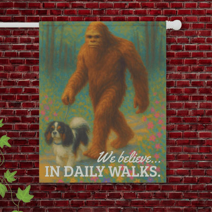 Tricolor Cavalier Bigfoot Garden Flag 24.5'' × 32''
