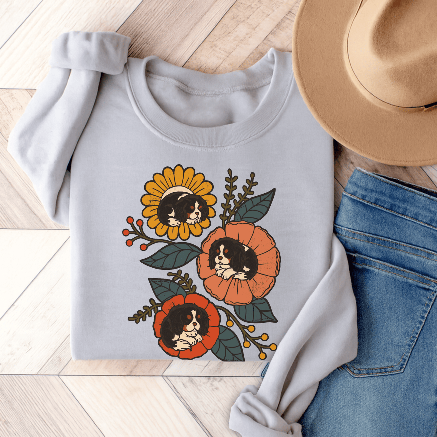 Tricolor Cavalier Sleeping Flowers Sweatshirt Ash